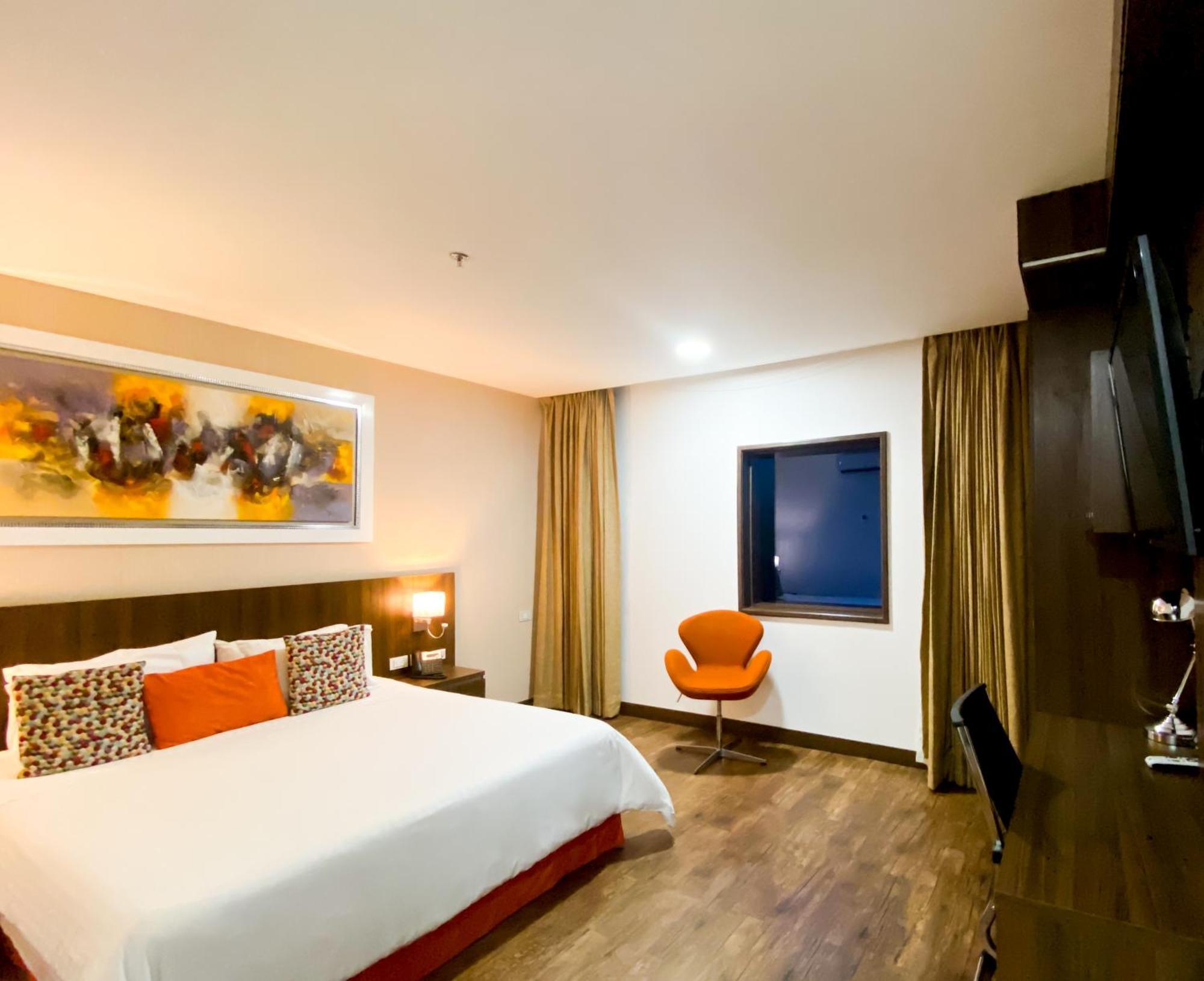 Hotel Royal Elim International Cali Eksteriør billede Suite